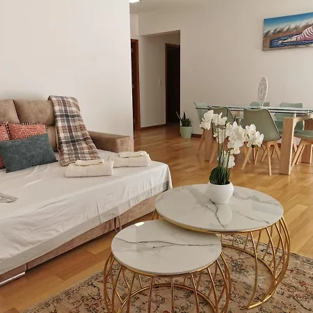 Apartment Pico Barcelos - *