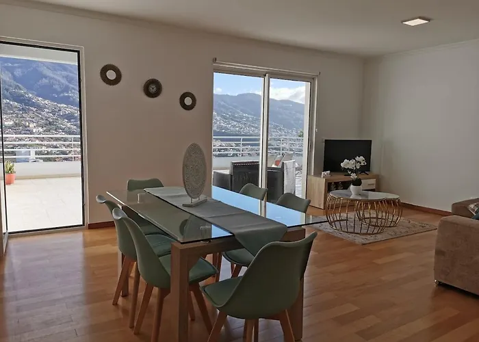 Pico Barcelos - Apartment