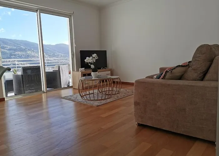 Pico Barcelos - Apartment